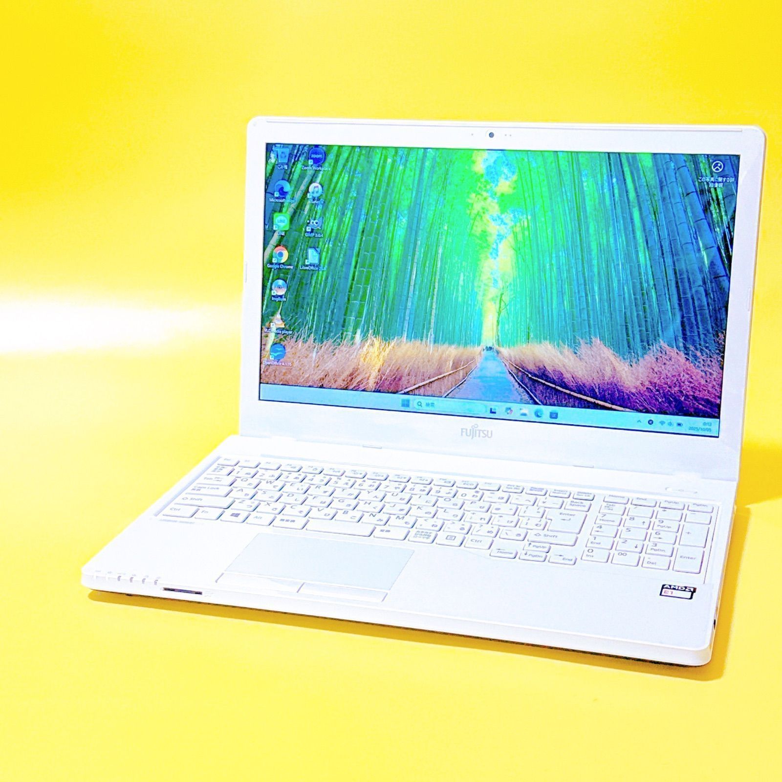 爆速SSD windows11 ノートパソコン 薄型 軽量 オフィス付き カメラ 富士通 おすすめ X5