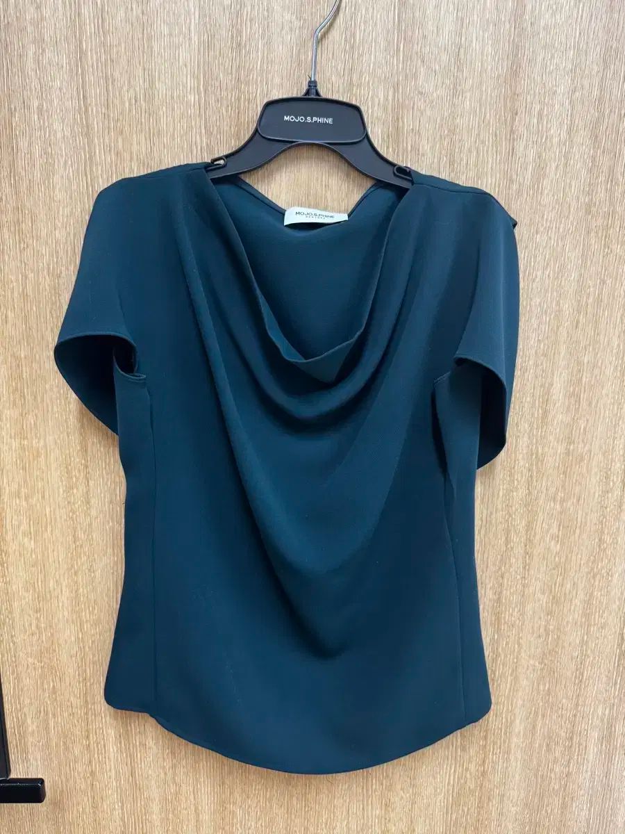 MOJO.S.PHINE モジョエスピン