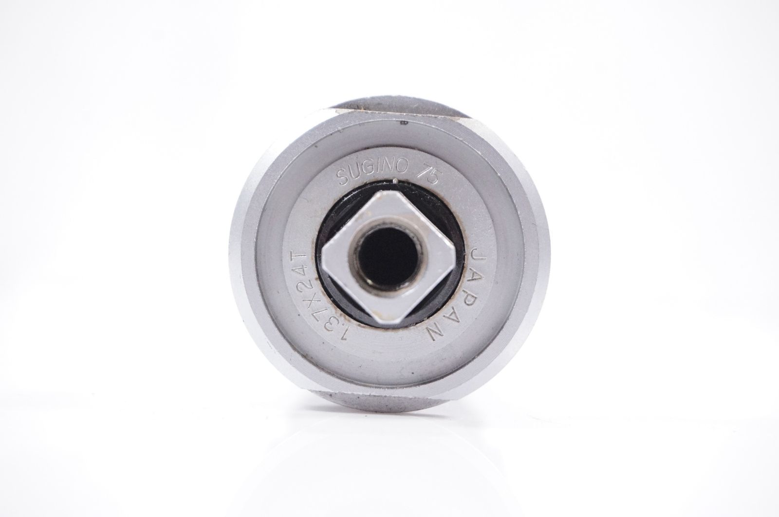 1.37X24T ボトムブラケット