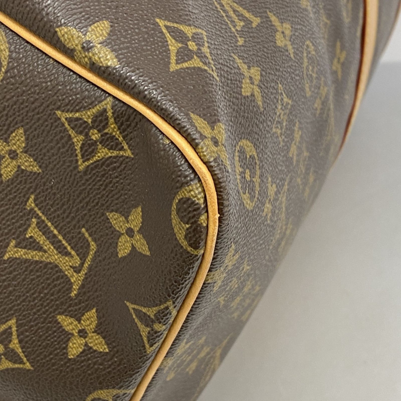 ボストンバッグ