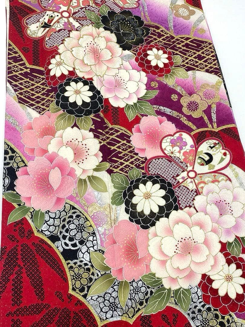 振袖 豪華 銀通し 刺繍 金彩 紋意匠 グリッター箔 牡丹 大輪 身丈177cm 振袖 豪華 銀通し 刺繍 金彩 紋意匠 グリッター箔 牡丹 大輪 身丈177cm