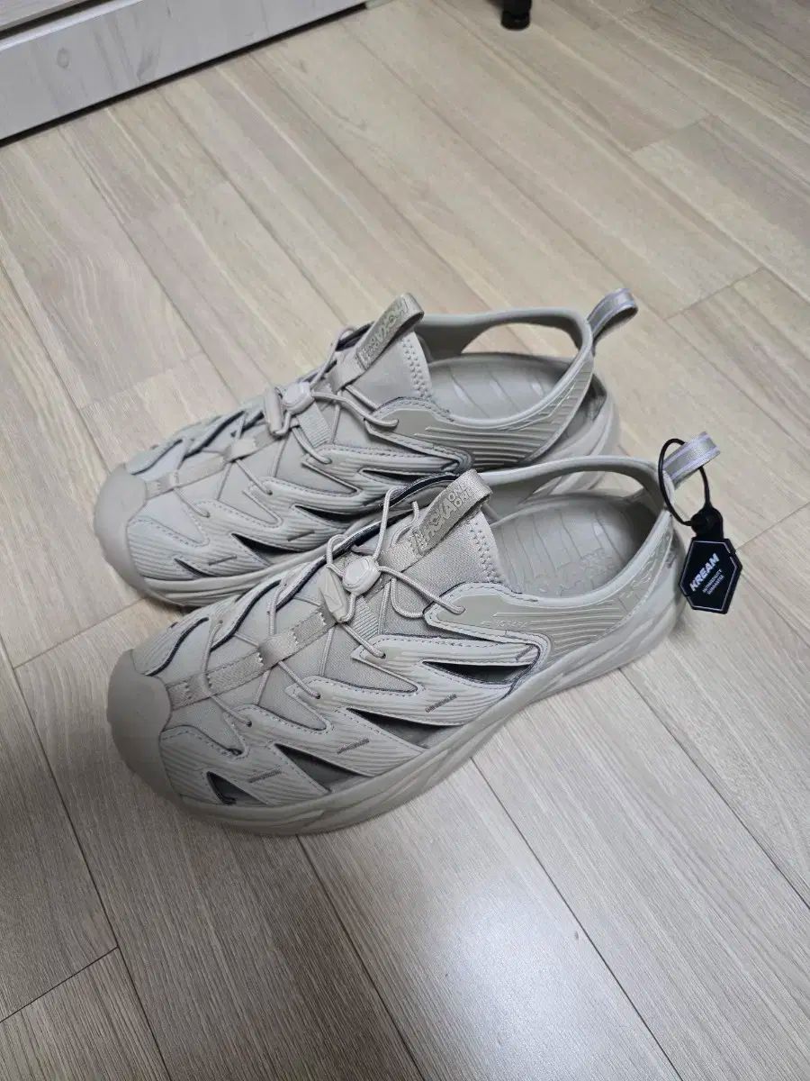 HOKA ONE ONE ホカオネオネ ホパラ 290 クリーム