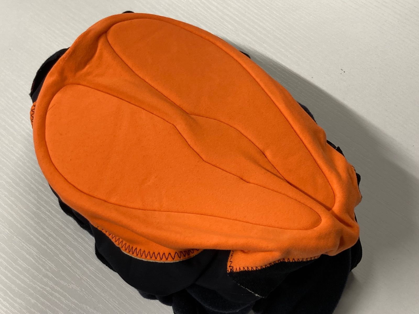 【未使用品】サルヴァトーレフェラガモ 23.5cm パンプス JE479 アソス assos ビブニッカー 黒 L 裏起毛