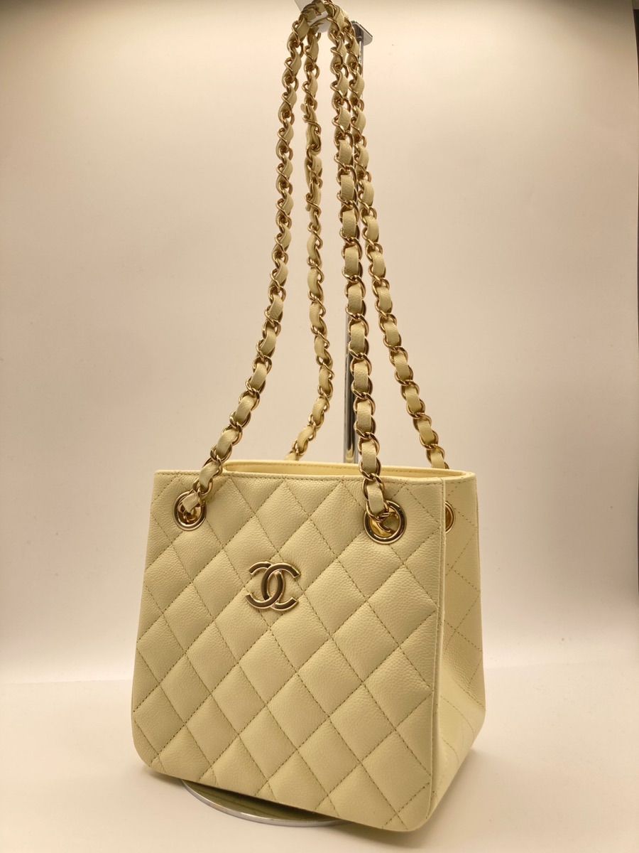 シャネル(CHANEL) マトラッセ ミニ バケットバッグ イエロー