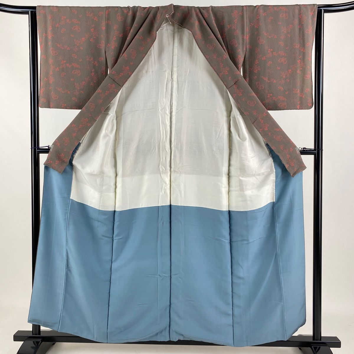 美品未着用 辻村寿三郎落款 絽縮緬 夏着物 正絹“優しい涼味と萩”