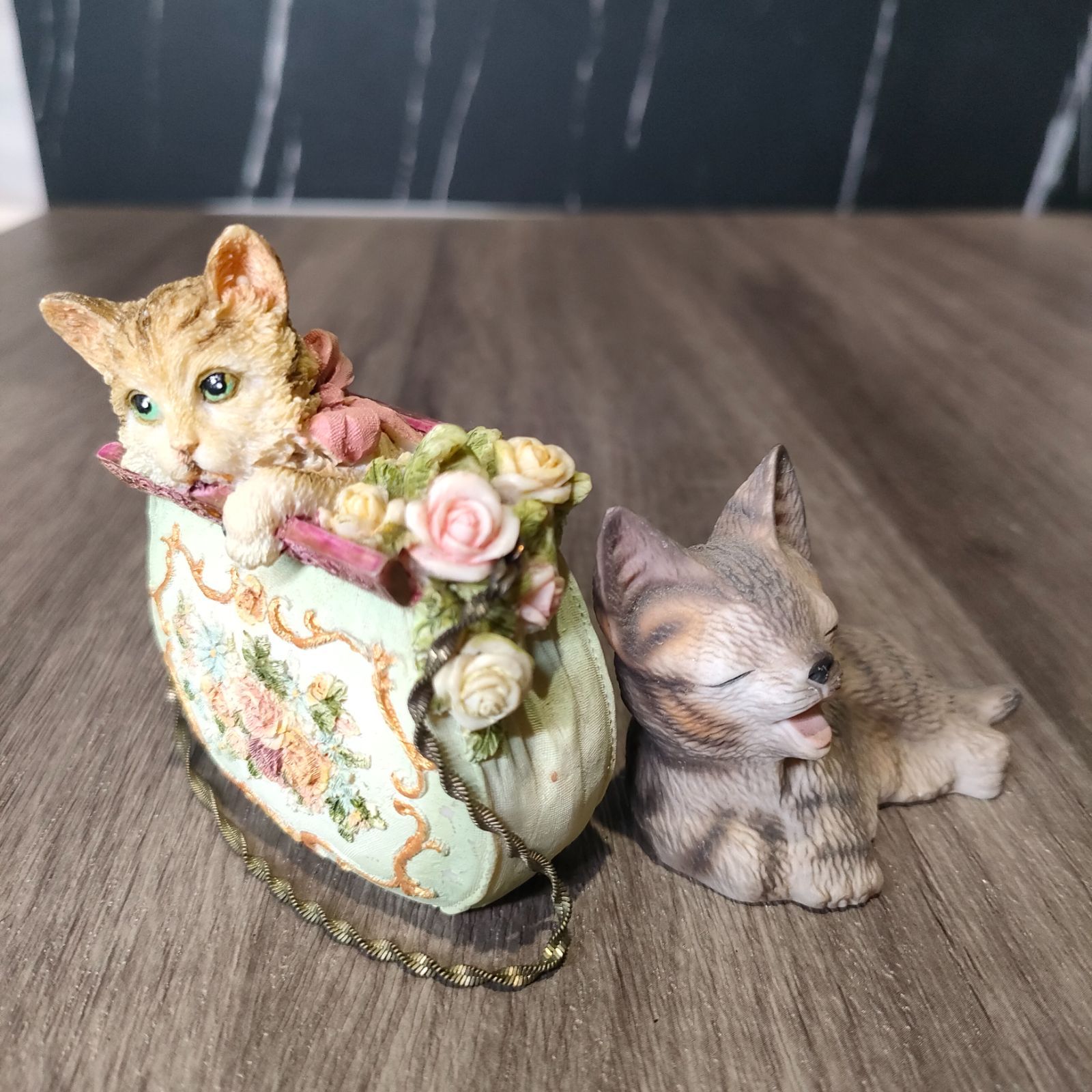 13【レア・レトロ】猫 置物 2個セット インテリア 骨董 ドマン 陶器