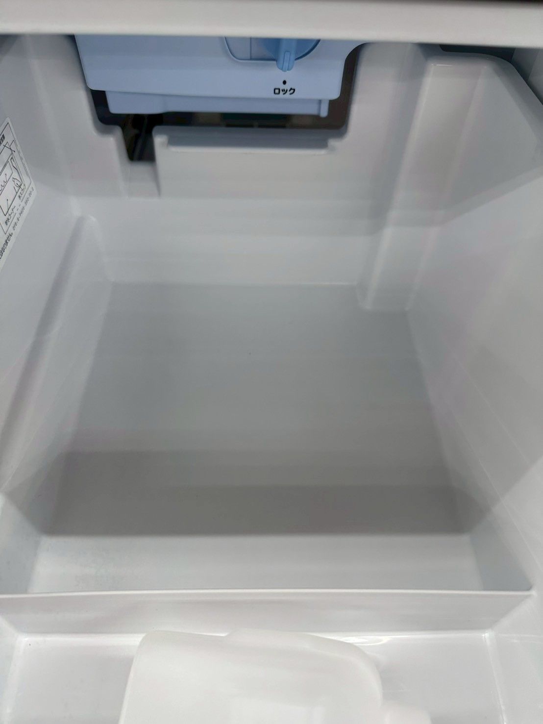 横幅830mm 薄型設計