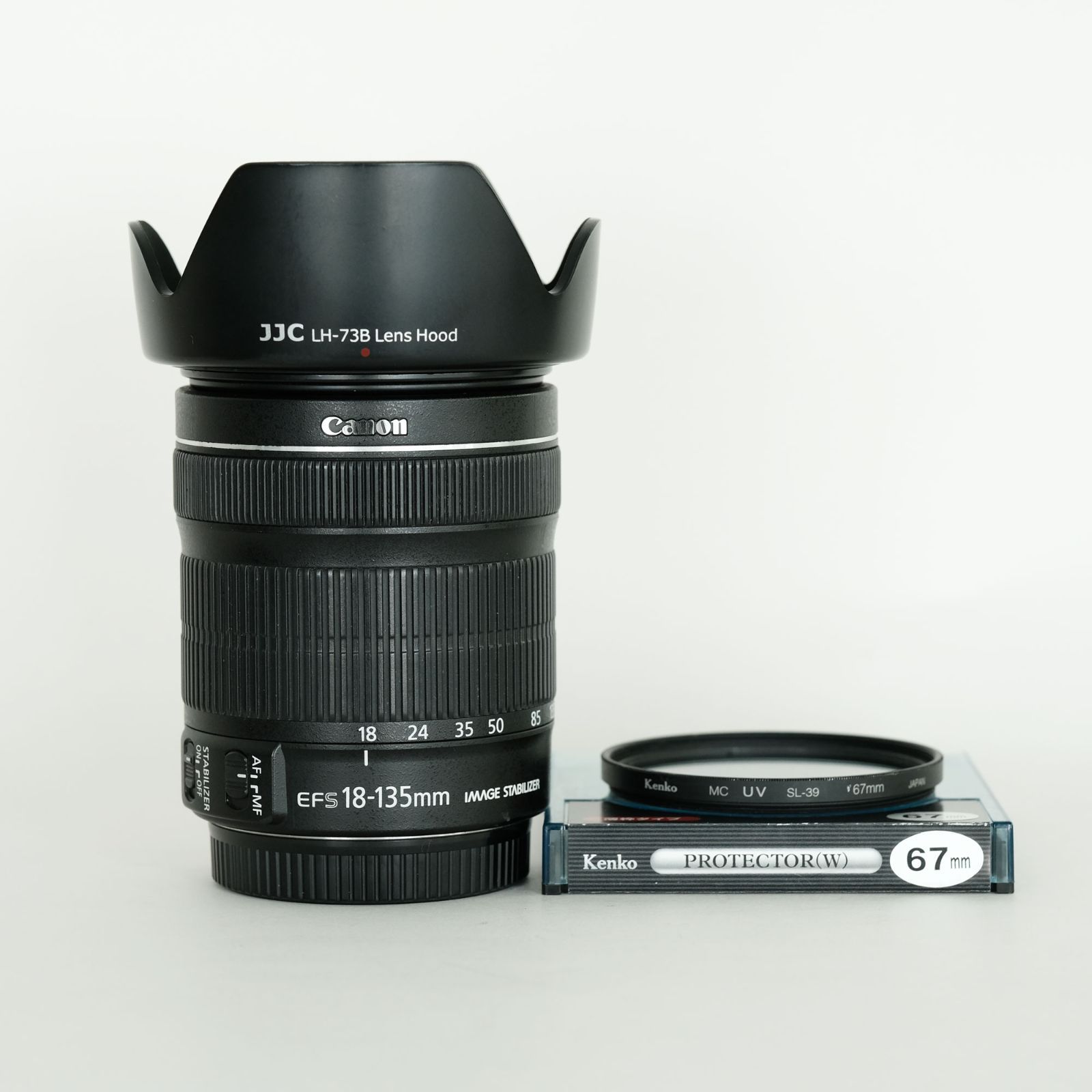 良品｜フード・フィルター付] Canon EF-S18-135mm F3.5-5.6 IS STM 