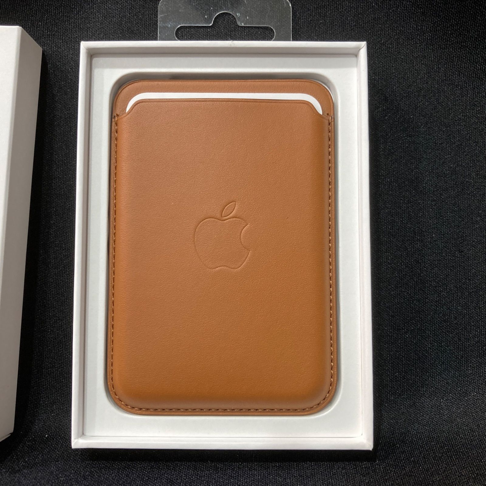 箱ヤケ大】【未使用品】Apple純正 MagSafeレザーウォレット サドル 