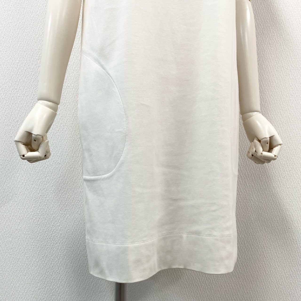 ひざ丈ワンピース