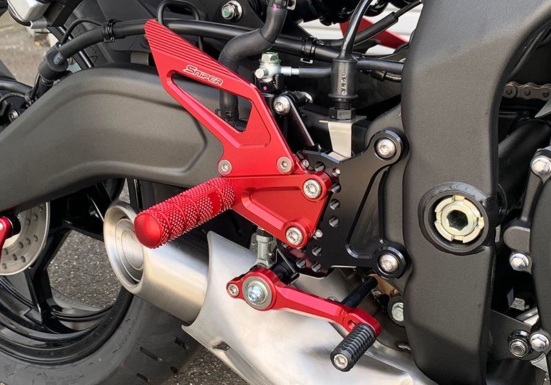 新品未使用 Bicycle Racer Back 赤 オールド レーサーバック NINJA ZX-25R ZX-4R ストリート用 バックステップ 赤 クイック
