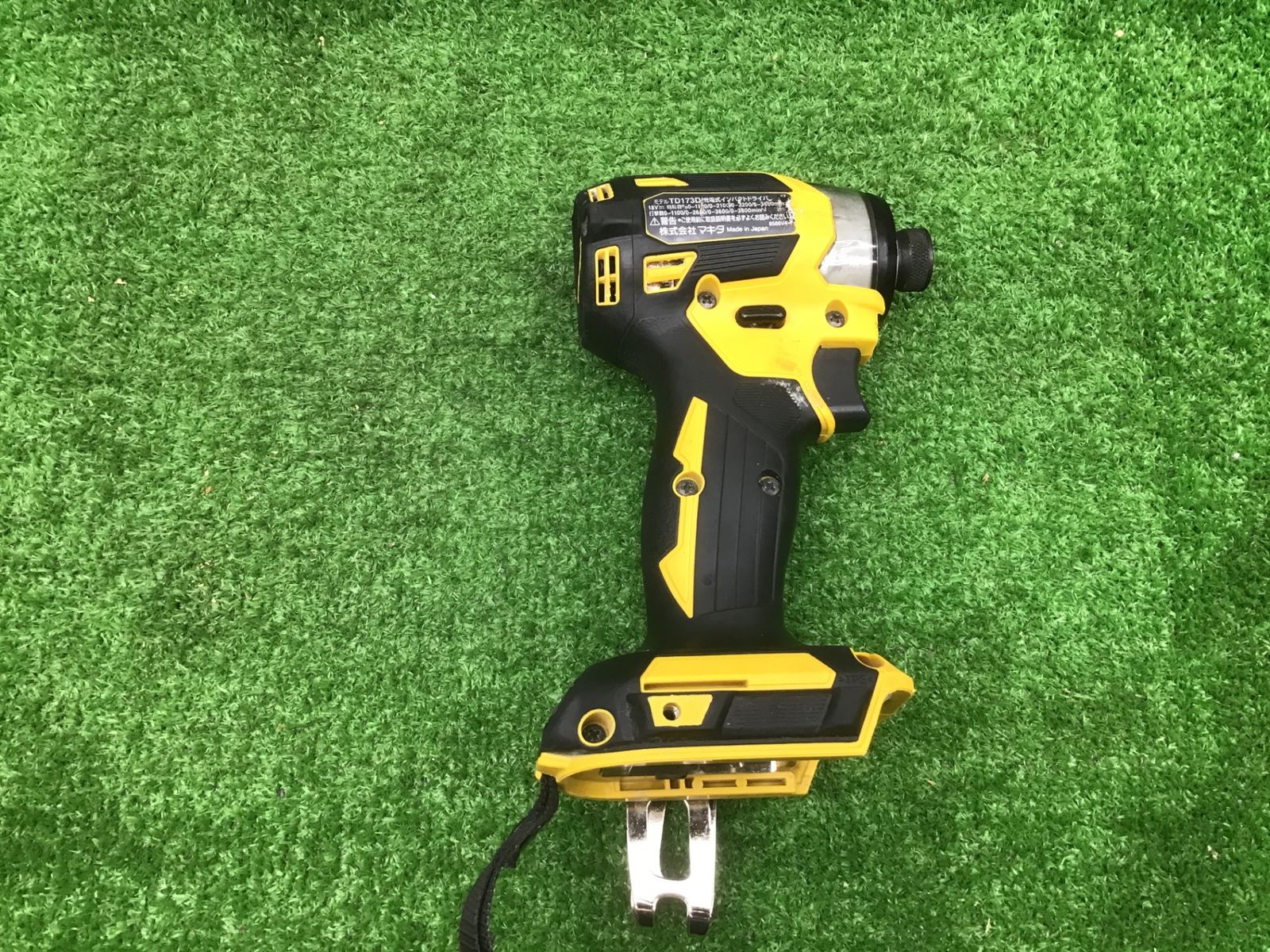 中古動作品 マキタ 18V 充電式インパクトドライバー TD172D 本体 中古動作品 マキタ 18V 充電式インパクトドライバー TD172D 本体