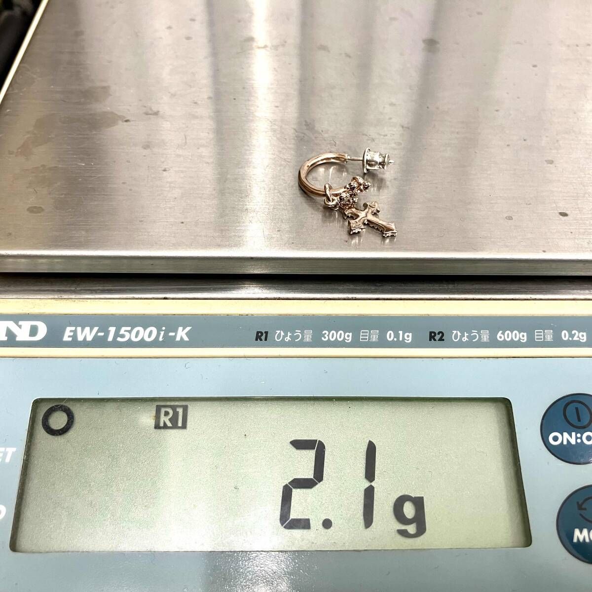 ピアス 片耳のみ