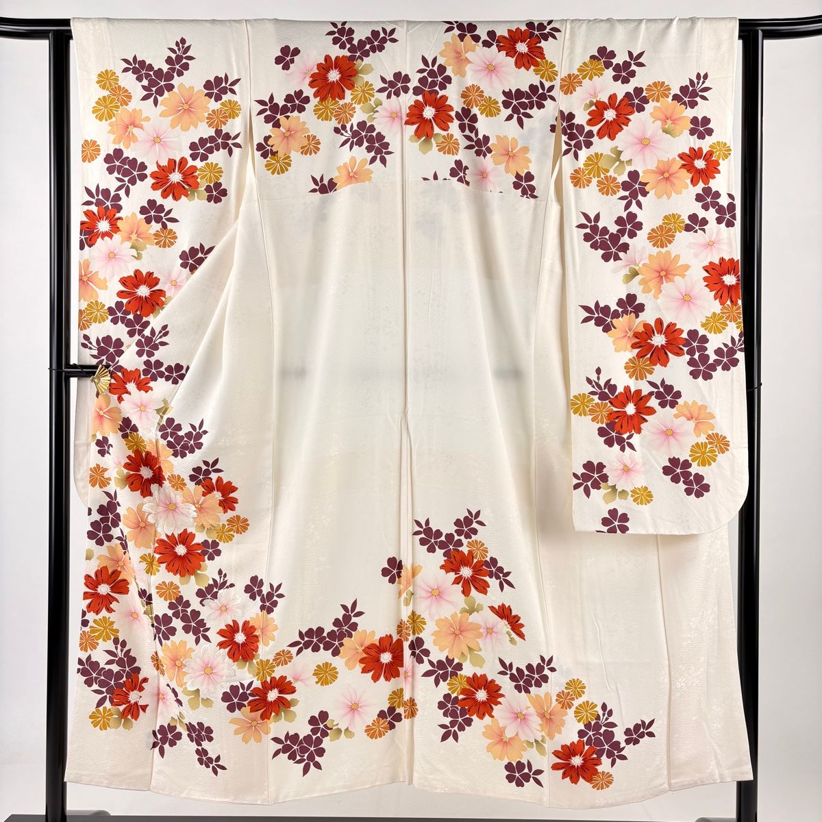振袖 身丈150.5cm 裄丈62cm S 袷 桜 草花 箔 金彩 クリーム 正絹