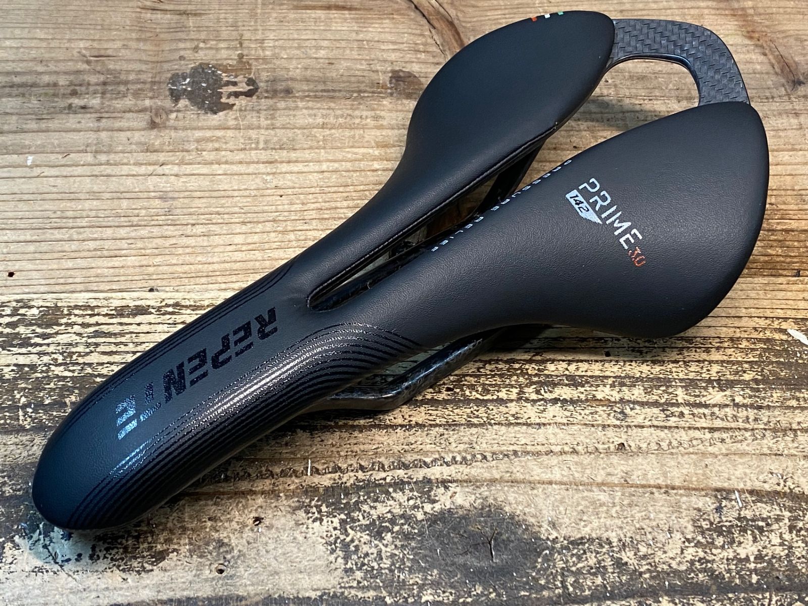 REPENTE PRIME 3.0 レペンテカーボンサドル サドル