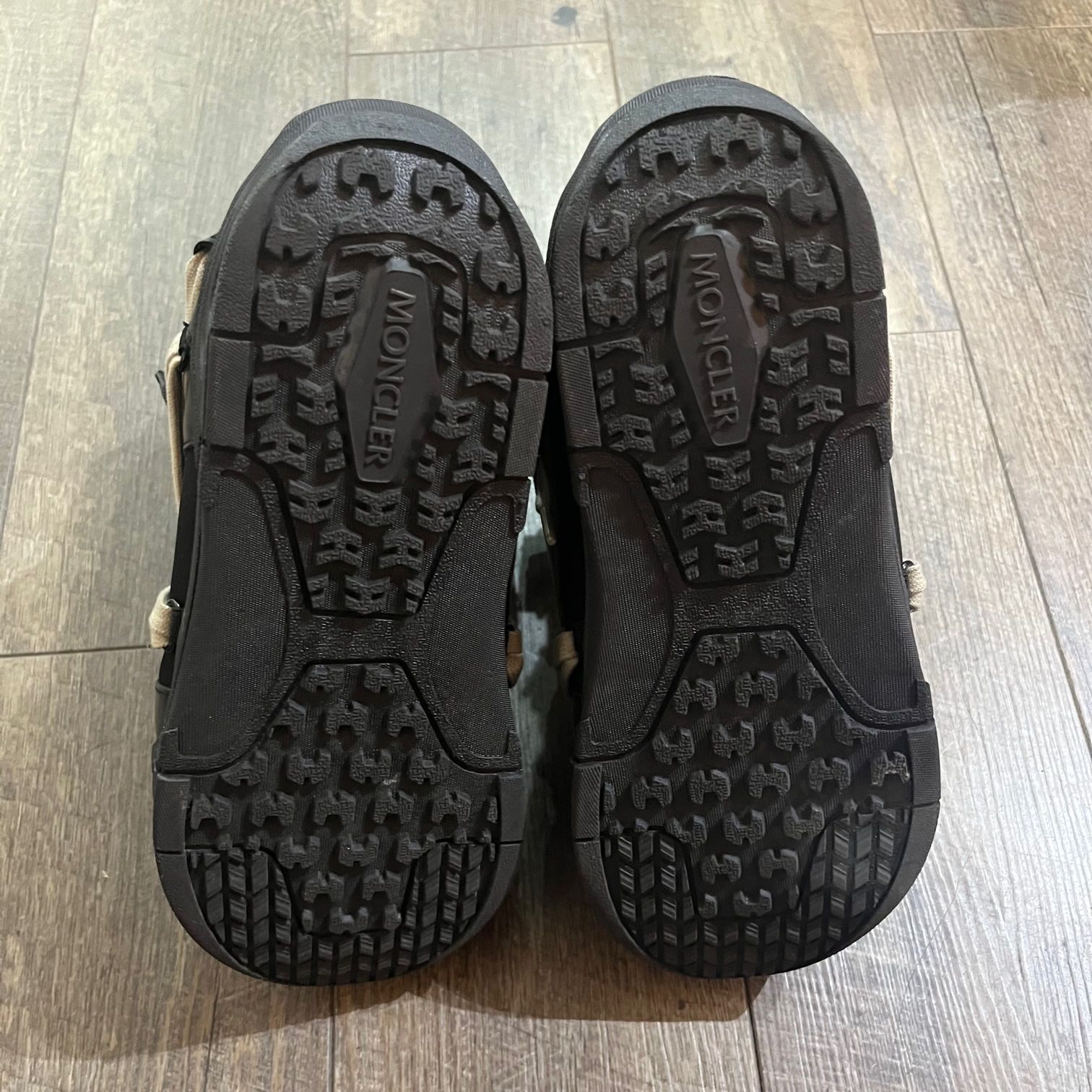 〈4 Moncler HYKE〉 DESERTYX コラボブーツ(41サイズ) 4 モンクレール ハイク - 4 MONCLER HYKE | HYKE DESERTYX ANKLE