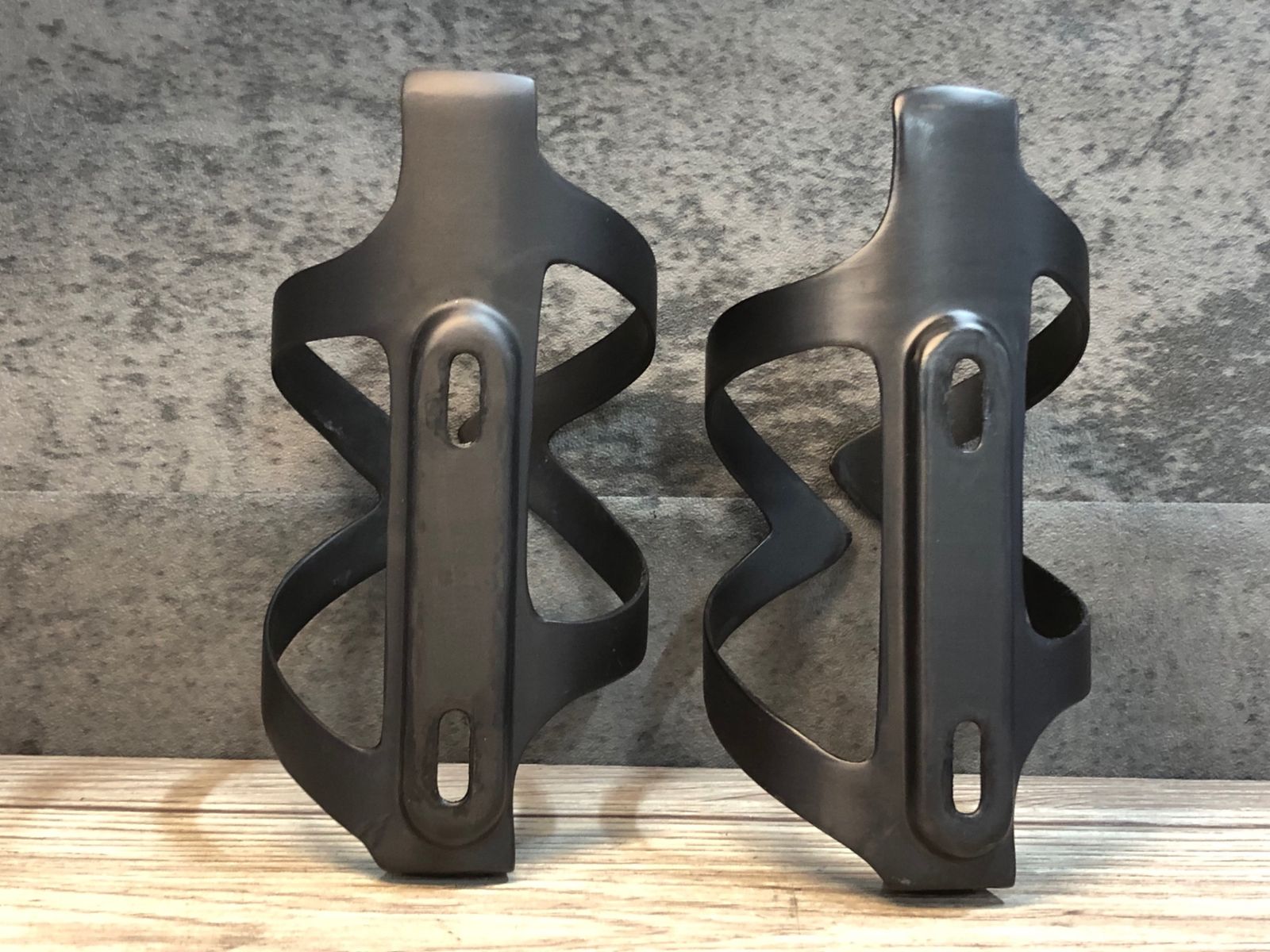 JK627 モスト MOST THE WINGS カーボン ボトルケージ 2個セット 黒