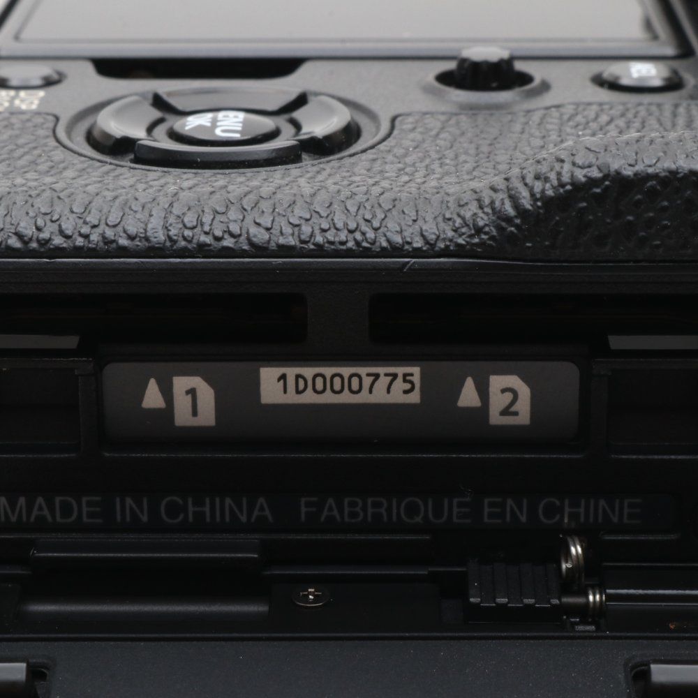 ミラーレス一眼カメラ X