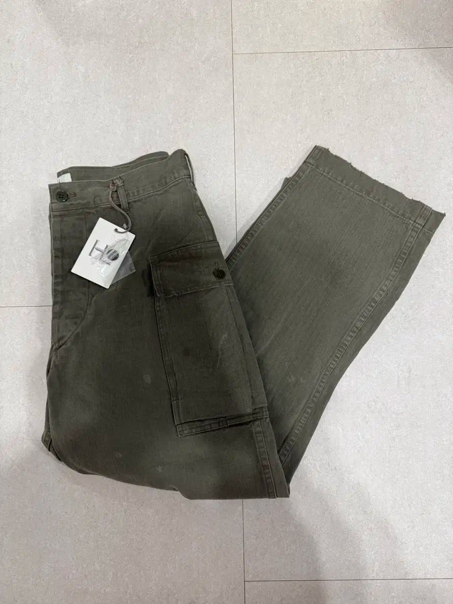 ヘリル 25 aw M ー 43 オリーブ 2 サイズ