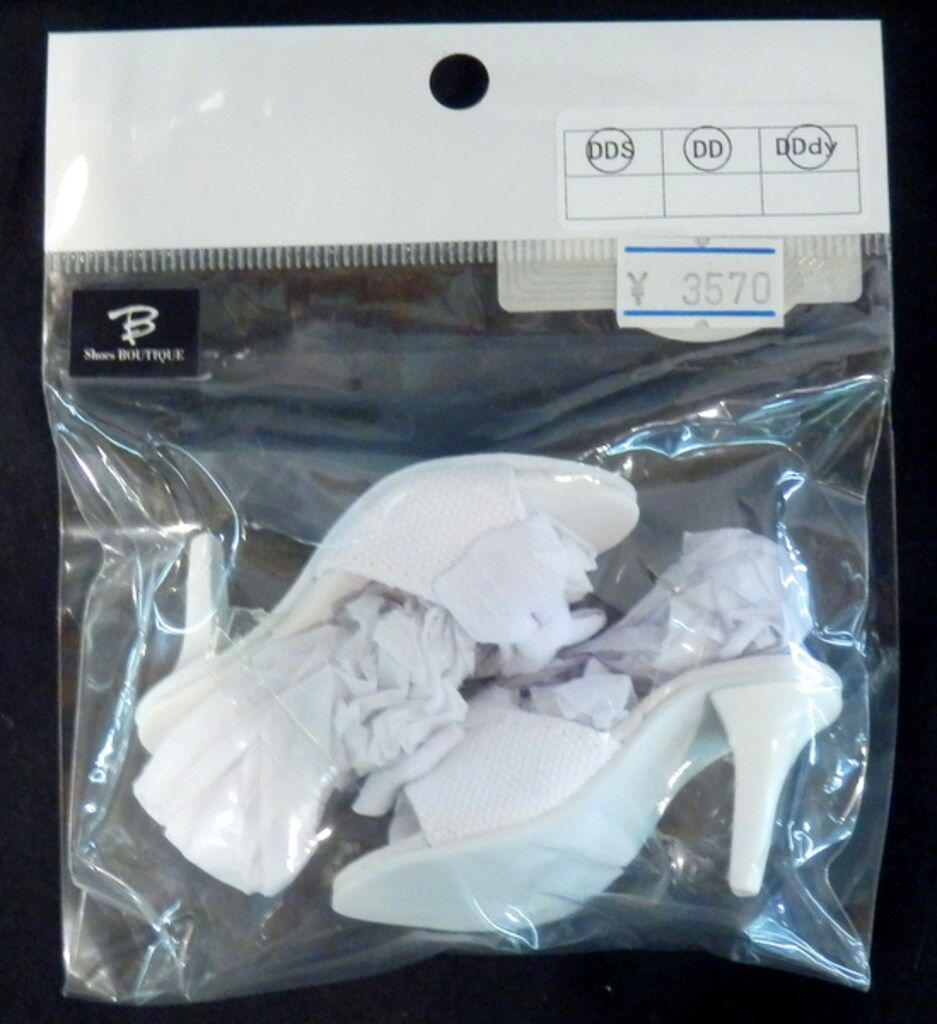 ボークス シューズブティック 【SB-DD-002 リボンサンダル サイズ:DDS/DD/DDdy】未開封