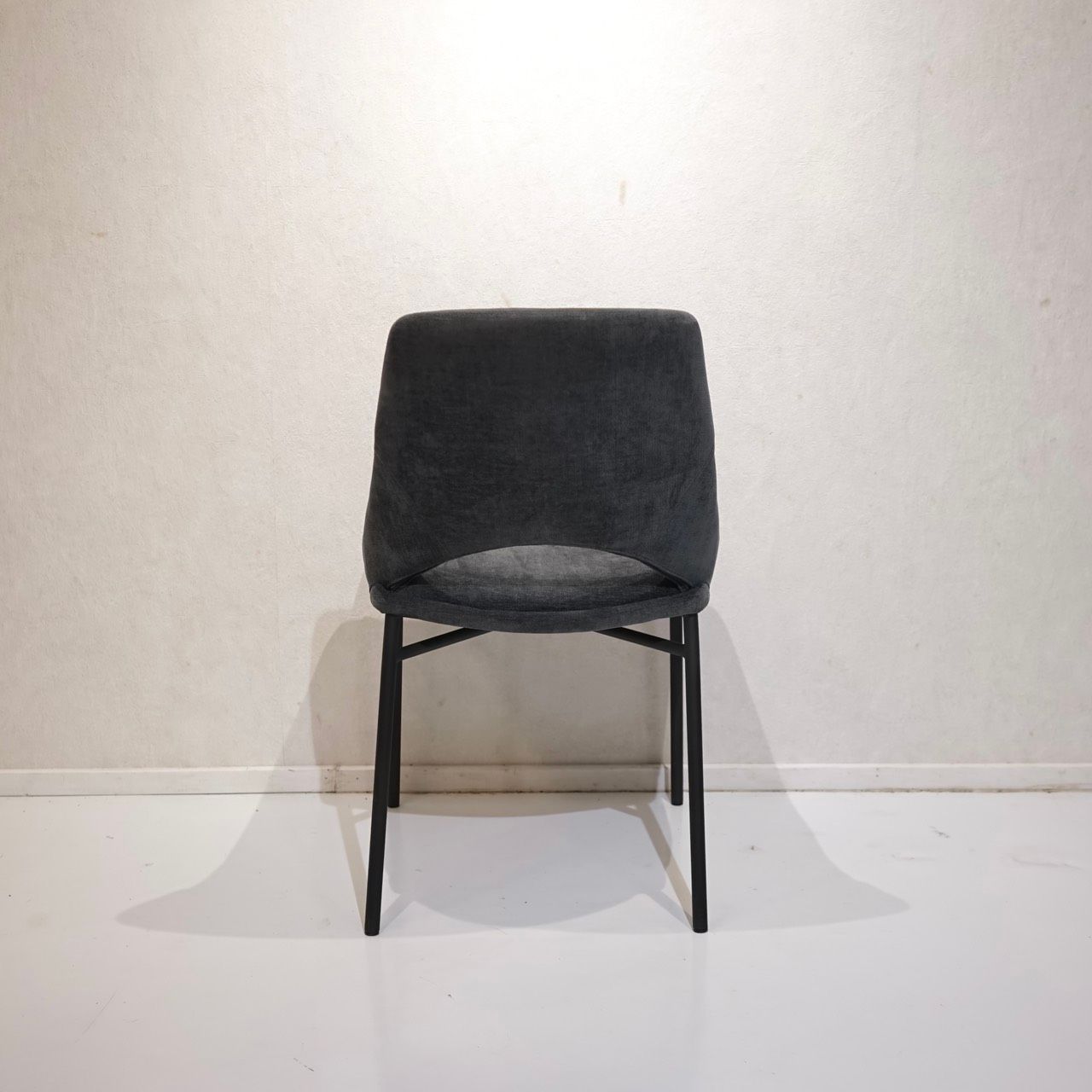 Francfranc フランフラン アビレ ダイニングチェア チェア 椅子 ファブリック スチール脚 モダン ミニマル ホテルライク MARWIL-DEMENAGEMENTS_CH