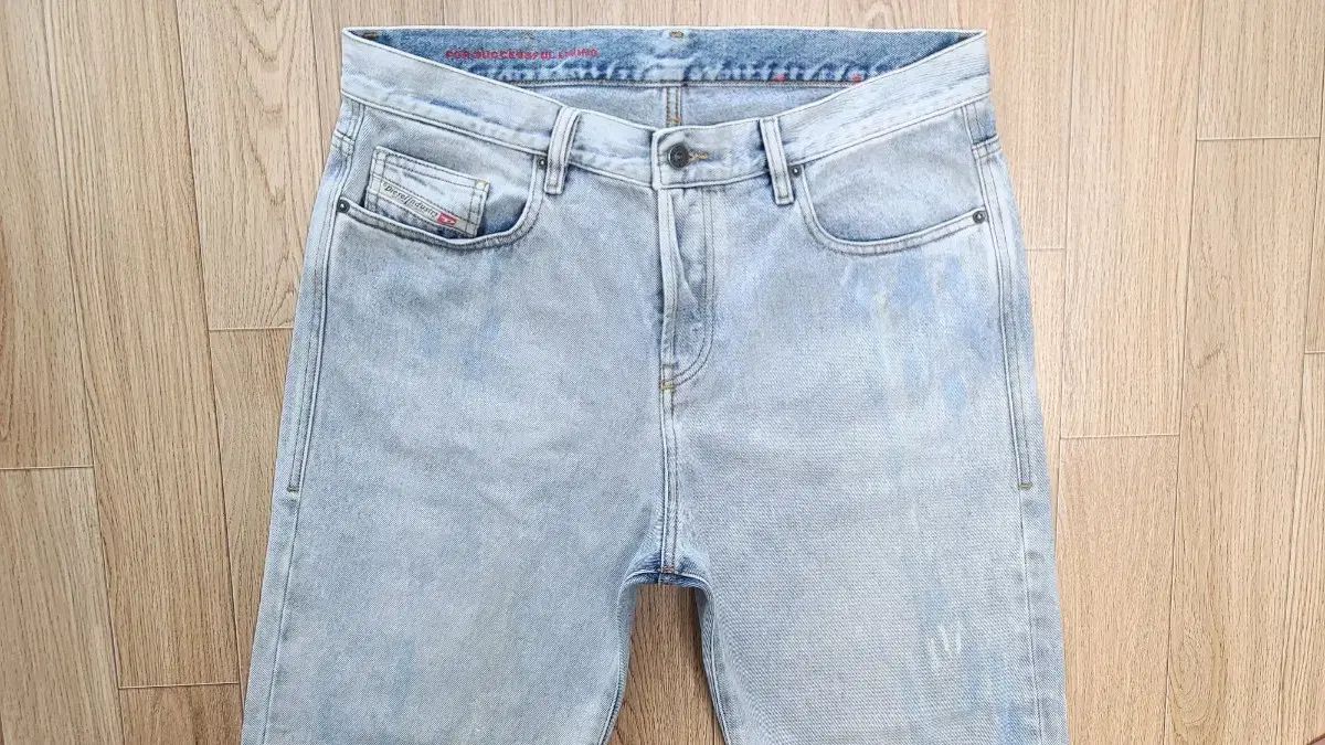 テーパードフィット ウォッシュド