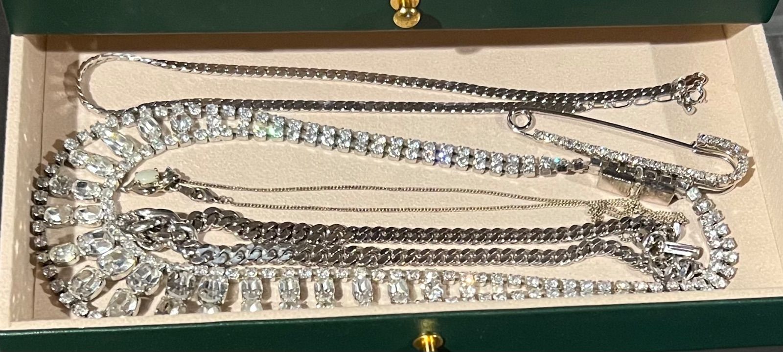 遺品整理　ネックレス　イヤリング　ブレスレット　まとめ売り　刻印あり 遺品整理 生前整理 アクセサリーまとめ売り ネックレス