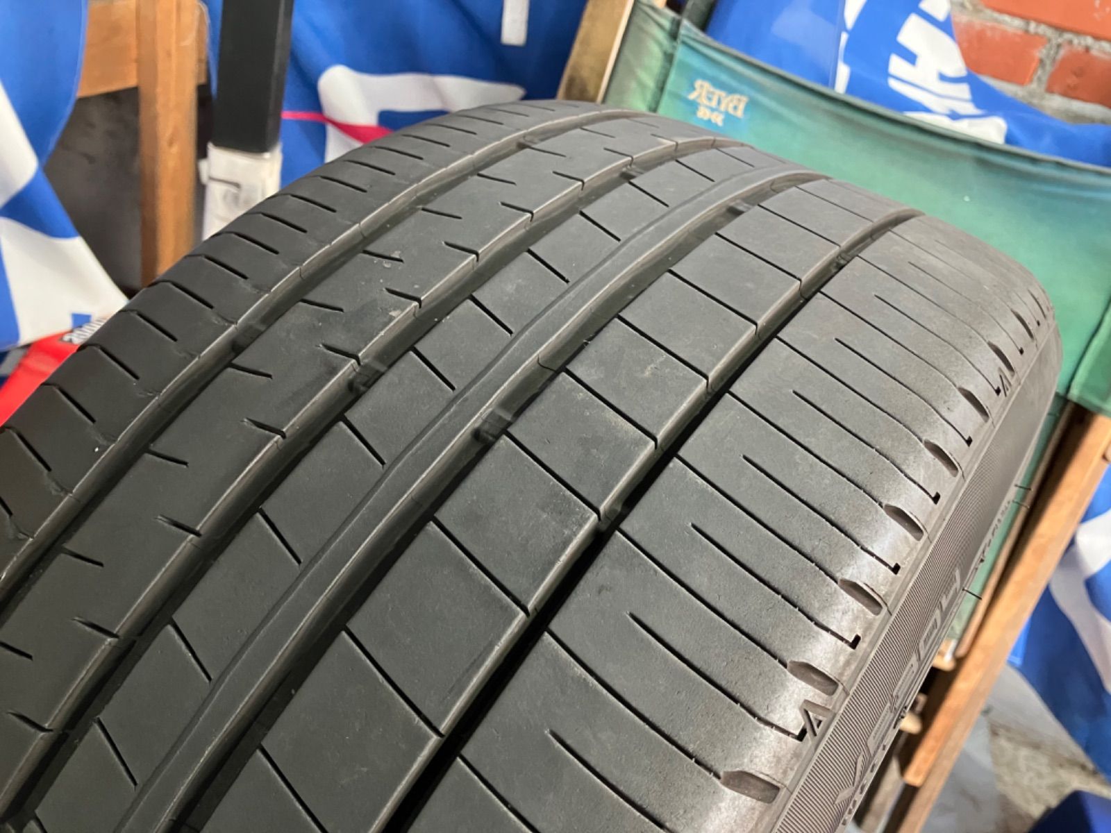 送料込み］ 245/40R19 ダンロップ DUNLOP VEURO VE304 (ビューロ VE304