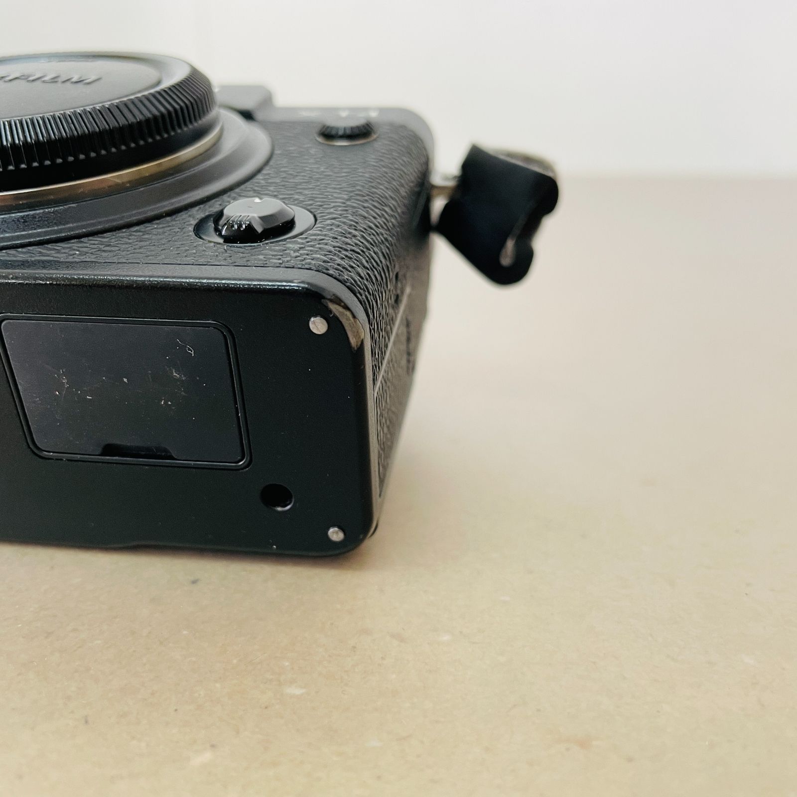 FUJIFILM X-T4 ボディ ブラック シャッター回数5,587枚 付属品完備