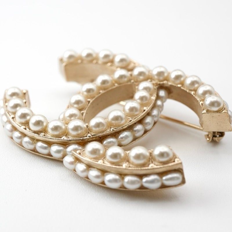 CHANEL シャネル ブローチ・コサージュ ゴールド 4500125A0123 帽子や胸元でキラッと輝く♪】シャネル ゴールド ブローチ