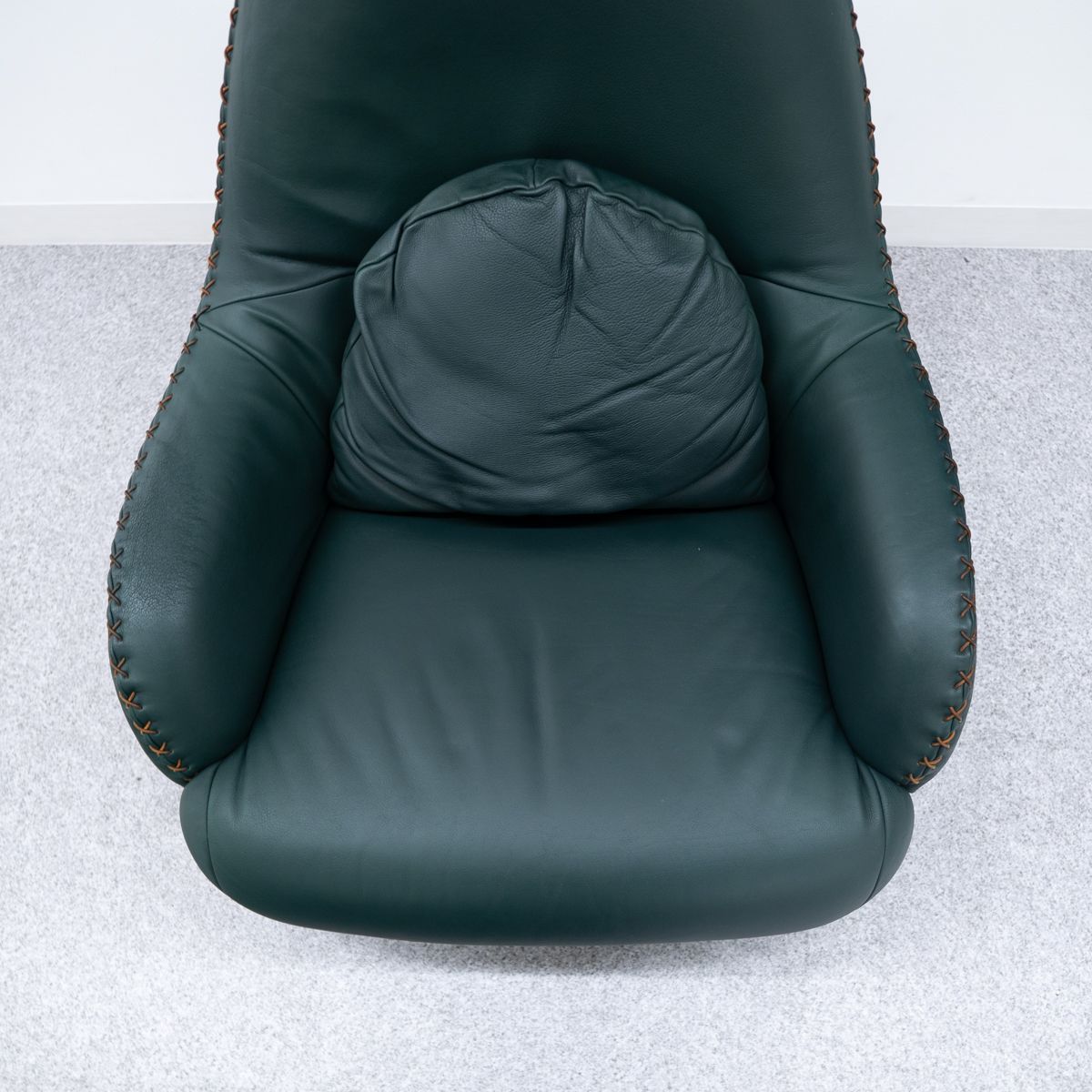 【極美品】de Sede デセデ アームチェア DS-102 オットマン付 中古品】de Sede デセデ DS-102 ラウンジ アーム チェア 1人掛け