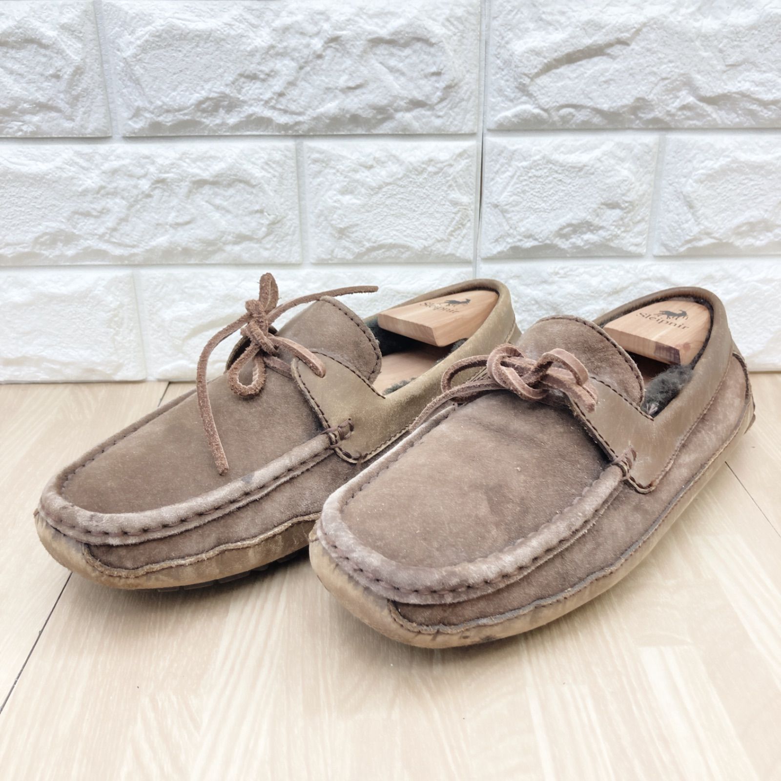 UGG アグ モカシン 起毛 防寒 ブラウン 茶 メンズ - メルカリ