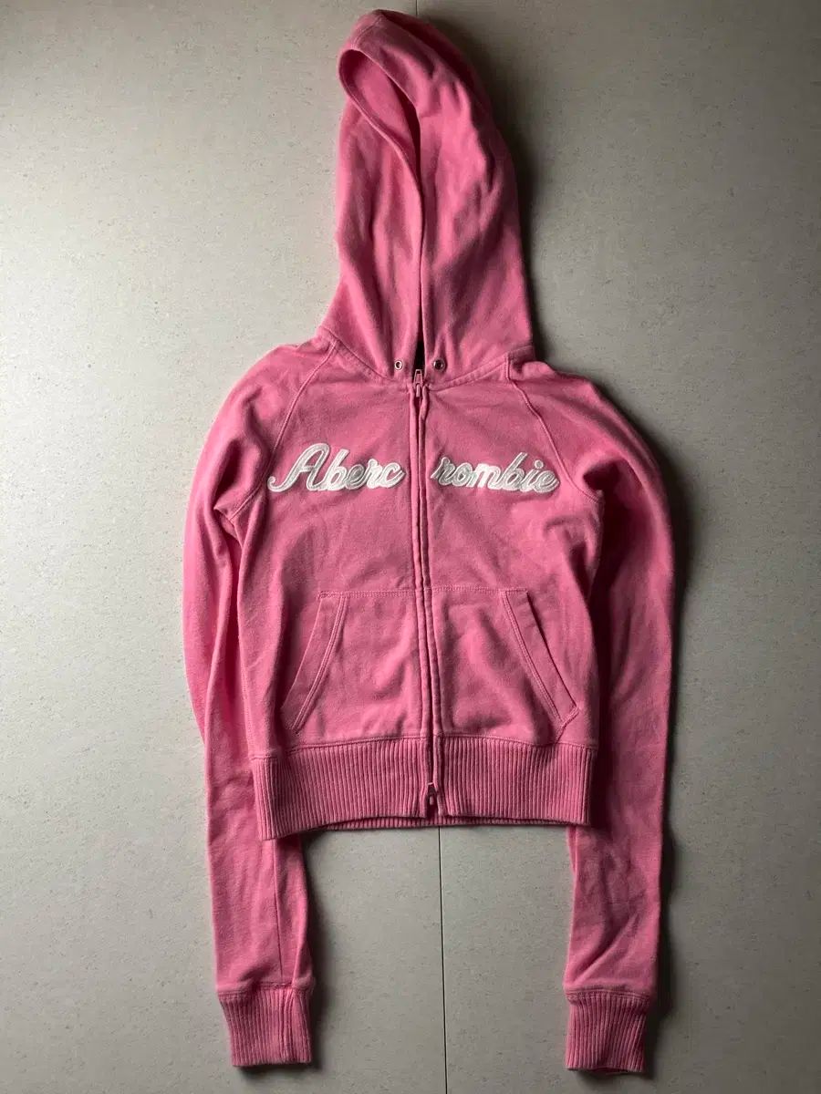 アバクロンビー クロップド ピンク ジップアップ