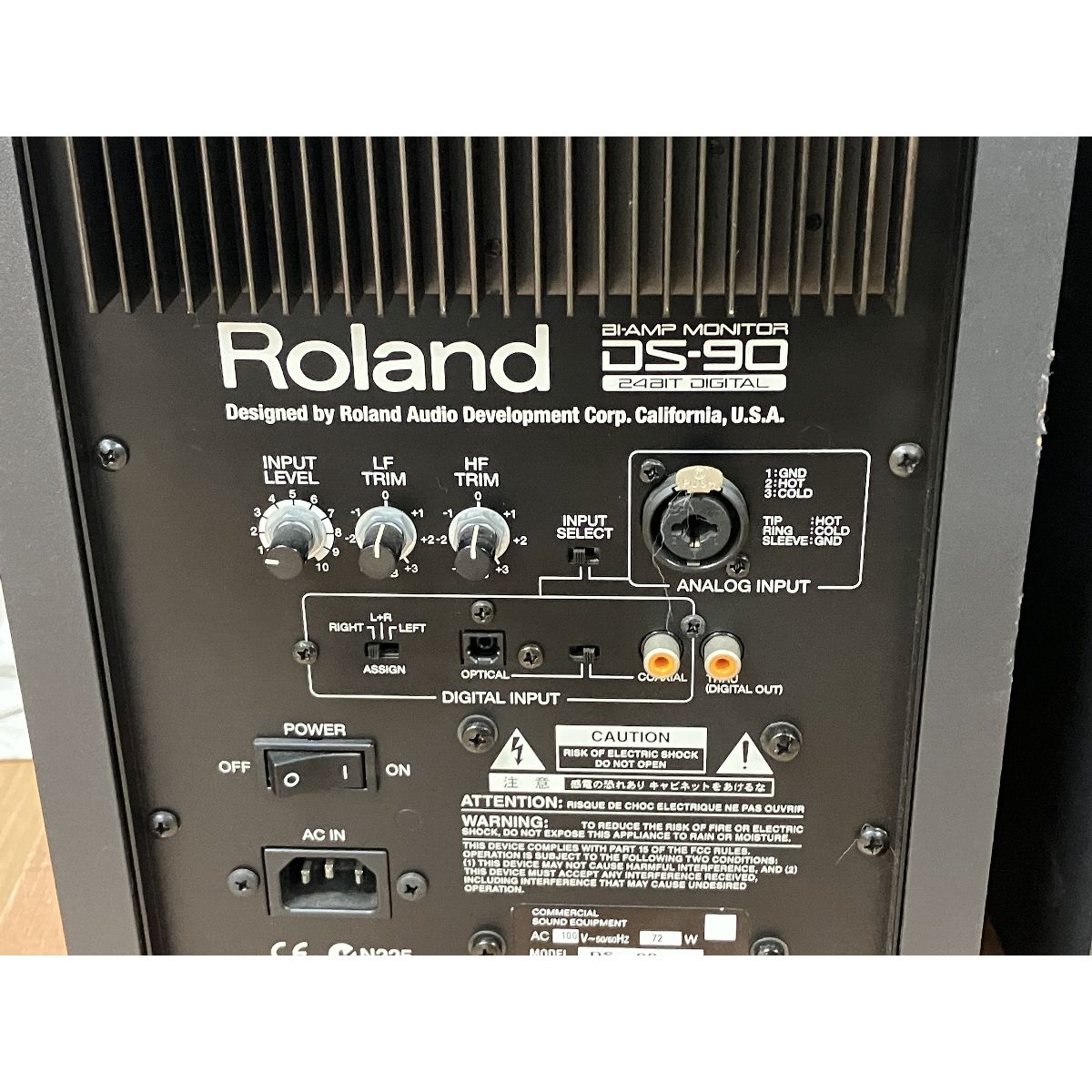 最大35％offセール。 Roland DS-90 モニタースピーカー ペア 2ウェイ パワードスタジオモニター 音響機材 ジャンク S10548735