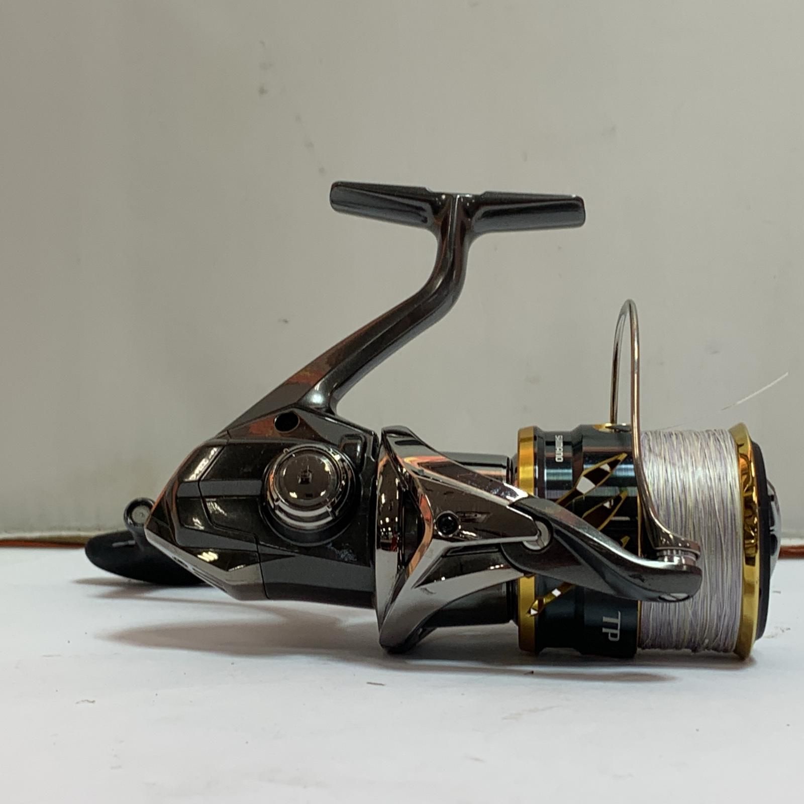 SHIMANO - ★★SHIMANO シマノ 20ツインパワー 4000MHG  スピニングリール　箱・取説付 04146 SHIMANO シマノ 20ツインパワー 4000MHG スピニングリール 箱