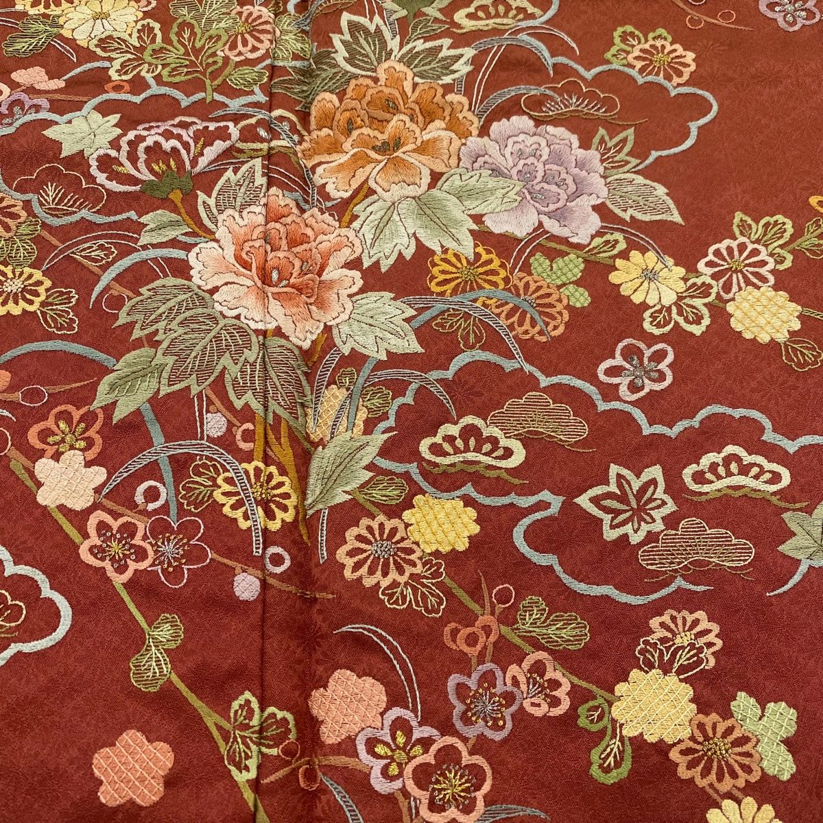 雲文 刺繍