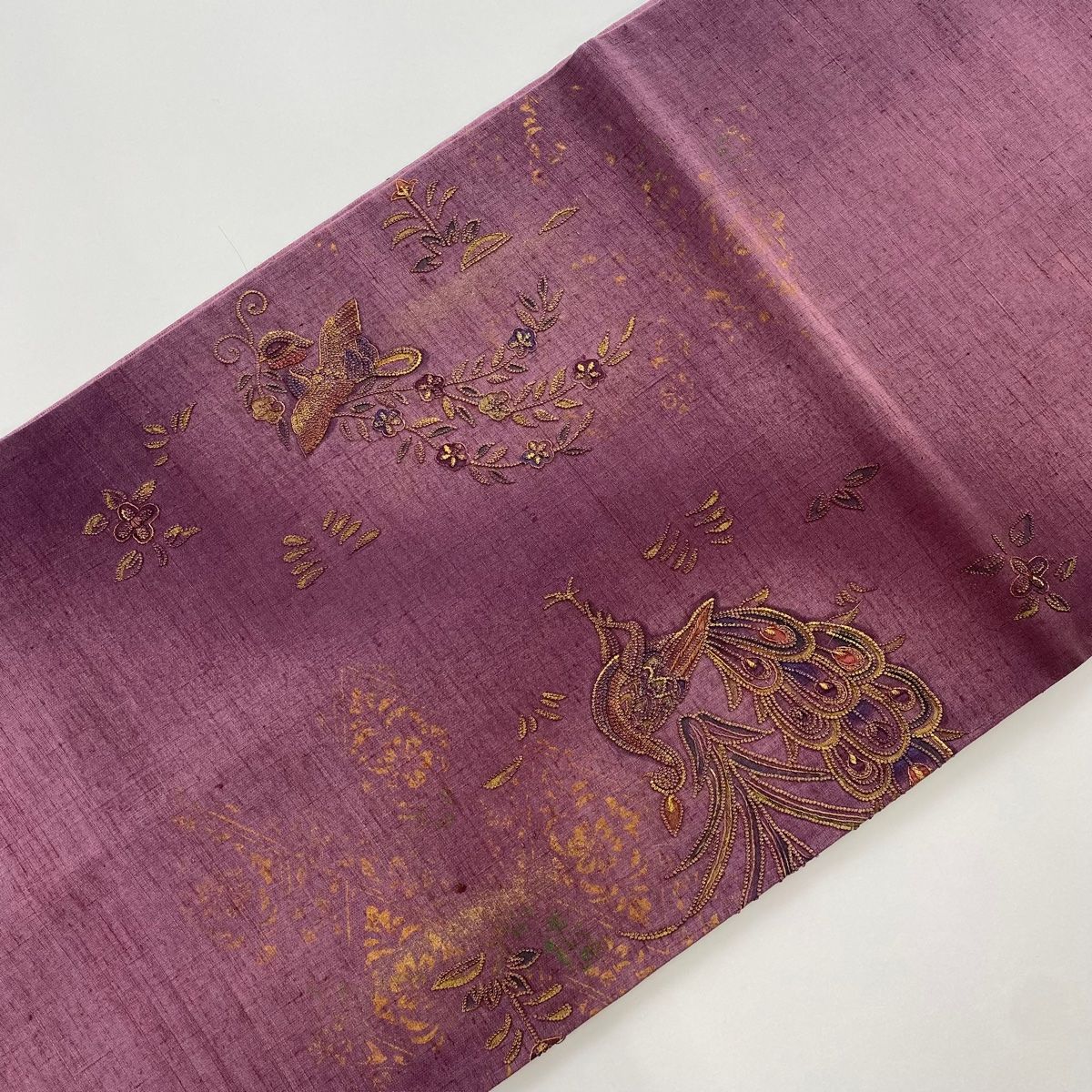袋帯 秀品 紬地 孔雀 花喰鳥 金糸 刺繍 紫 お太鼓柄 正絹 【中古