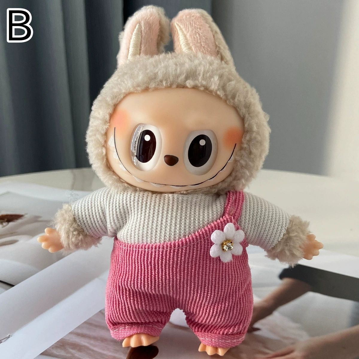 らぶぶ服15-17cm Labubu GD着せ替えアウトフィット らぶぶ15-17cm Labubu GD着せ替えアウトフィット 赤黒 - メルカリ