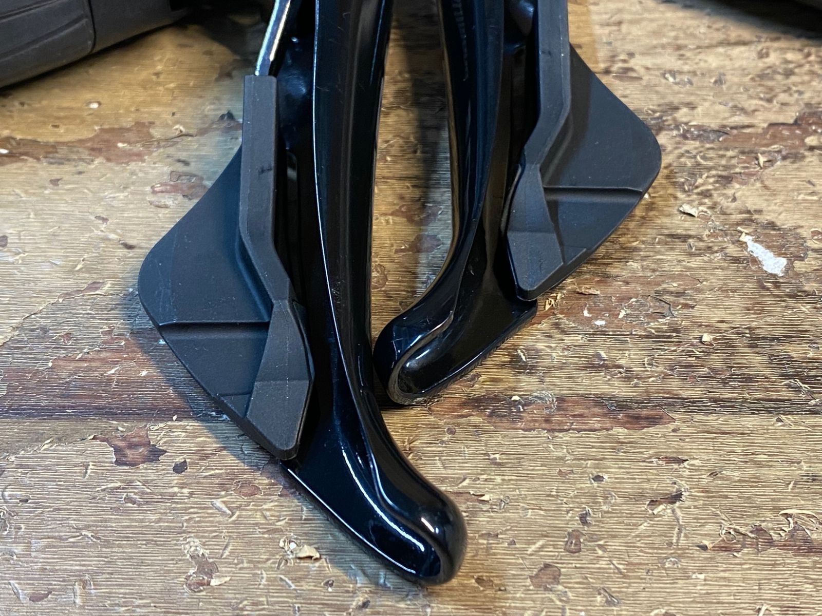 未使用品　SHIMANO 105 ST-R7020油圧 STI 2x11S Amazon.co.jp: シマノ SHIMANO 105 ST-R7020 油圧STIシフター