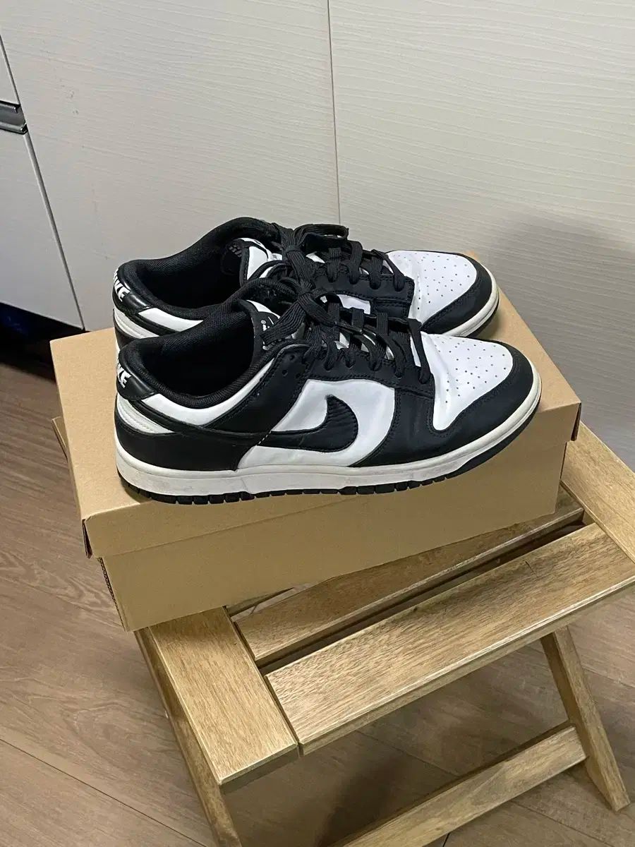 【雷市場（ポンジャン）商品韓国直送】 NIKE(ナイキ) ブラックu0026ホワイト ダンク
