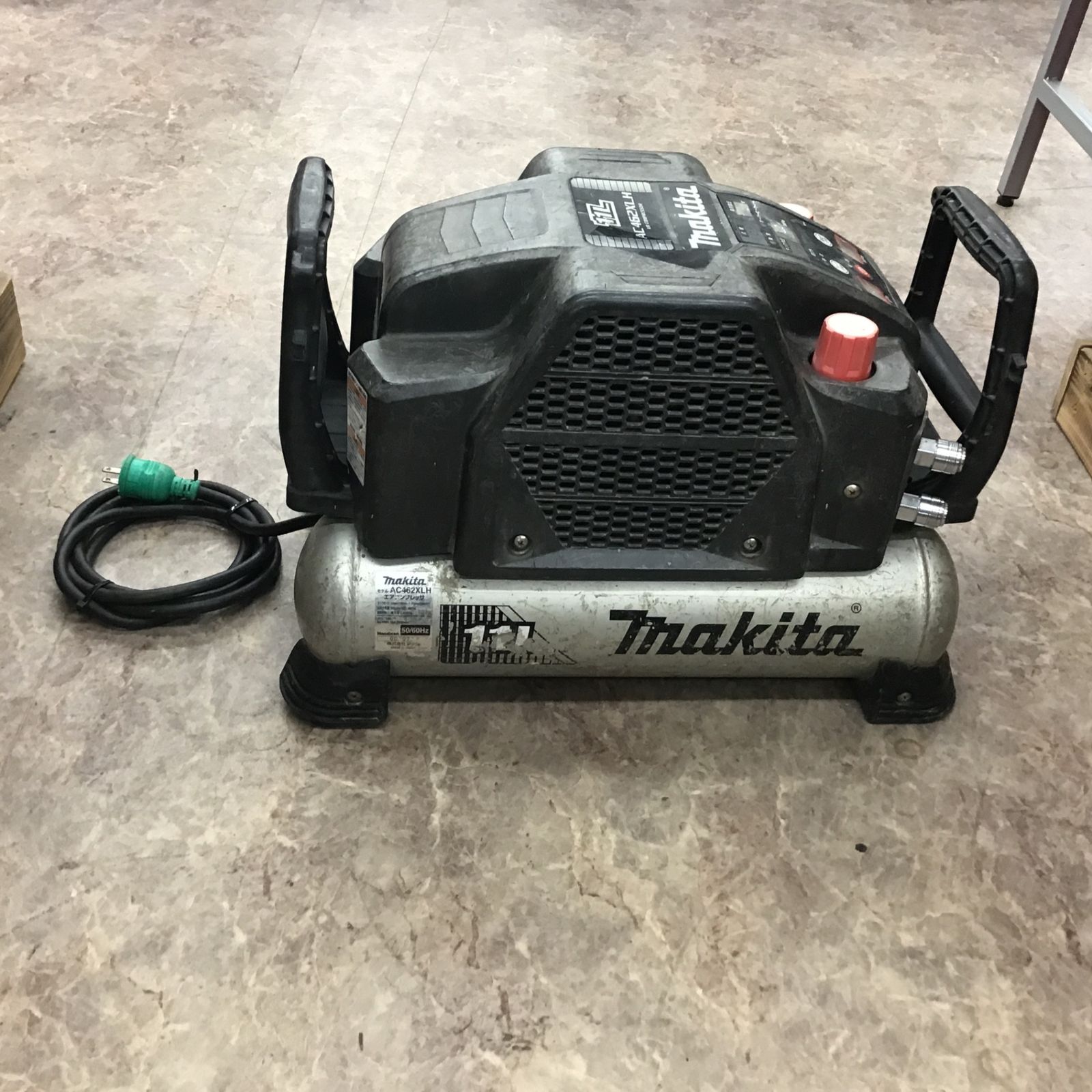 ☆マキタ(makita) 高圧専用エアコンプレッサー AC462XLHB【所沢 ☆マキタ(makita) 高圧専用エアコンプレッサー AC462XLHB【所沢