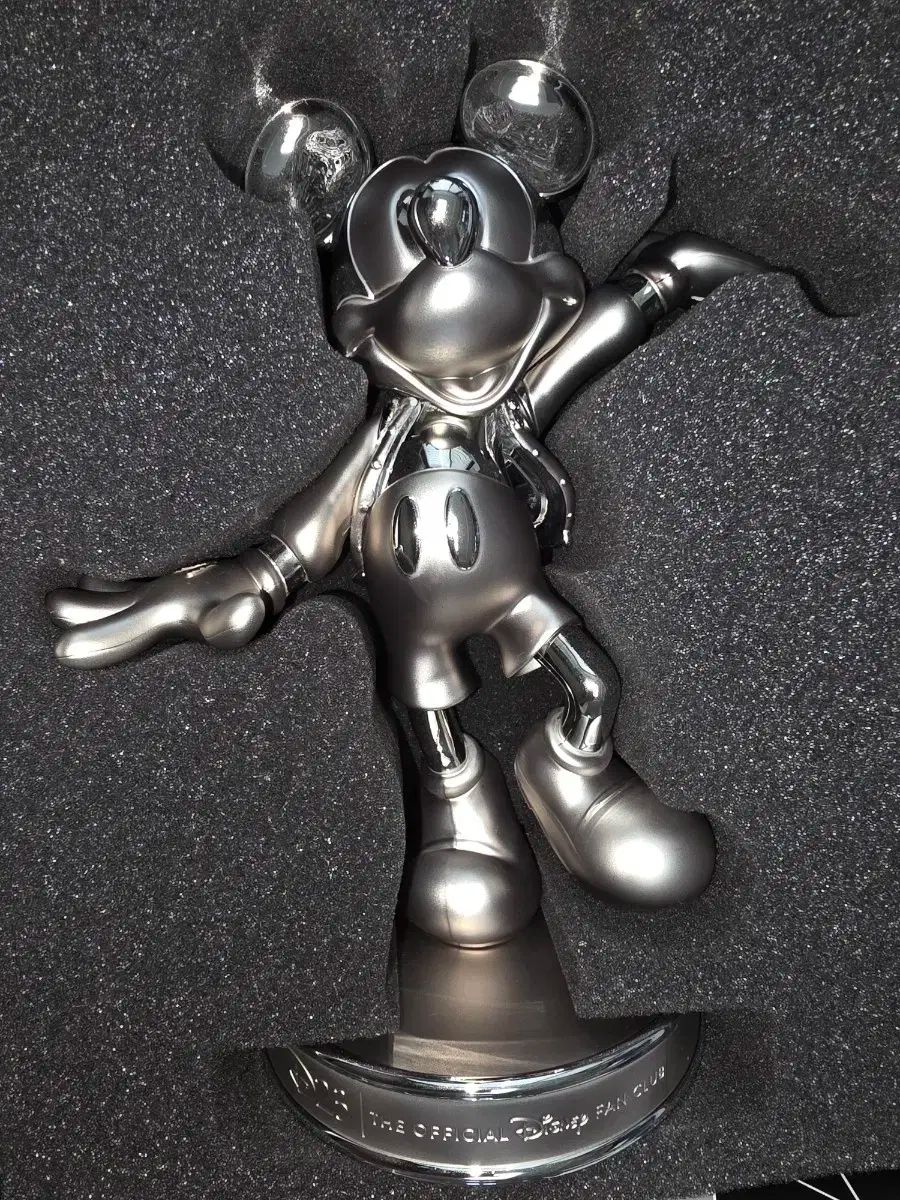 D23 ミッキーマウス マイルストーンスタチュー D23 ミッキーマウス マイルストーンスタチュー - メルカリ