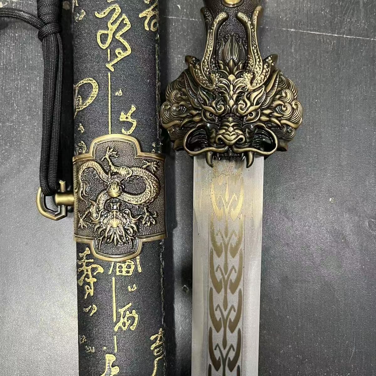 【龍紋唐剣】古兵器 武具　刀装具　日本刀　模造刀 居合刀 龍紋唐剣】古兵器 武具 刀装具 日本刀 模造刀 居合刀 漢龍」高