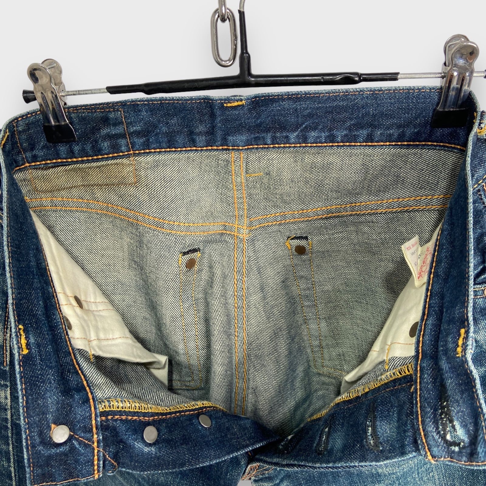 [美品]EVISU ストレートデニム カモメマーク 2000 No2 W33濃紺 美品]EVISU ストレートデニム カモメマーク 2000 No2 W33濃紺 美品