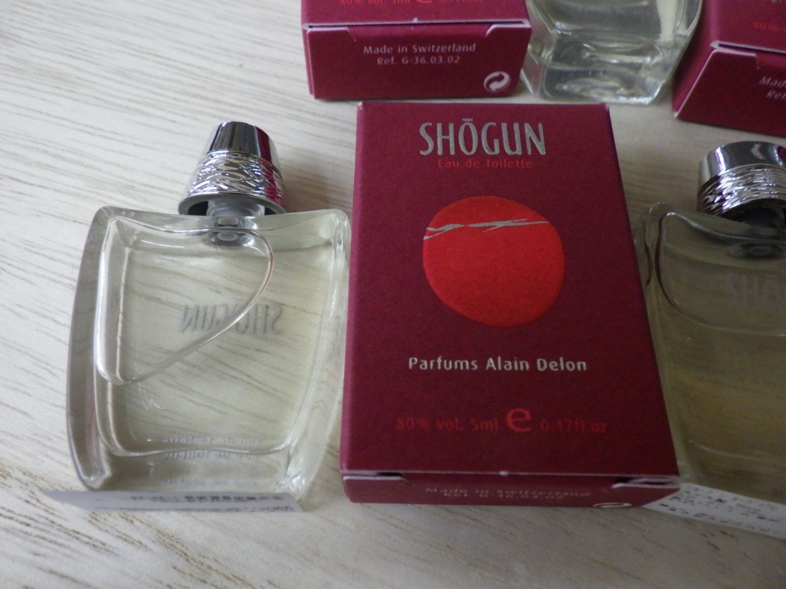 ショーグン　100ml オードトワレ Amazon.co.jp: ショーン ジョン アイアムキング オードトワレ