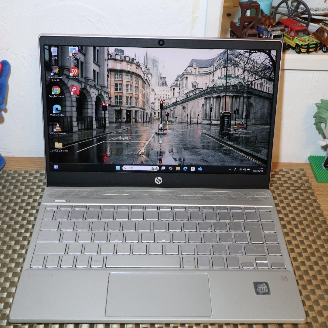Win11高年式10世代i3/新品SSD/メ8G/タッチパネル/無線/キーライト