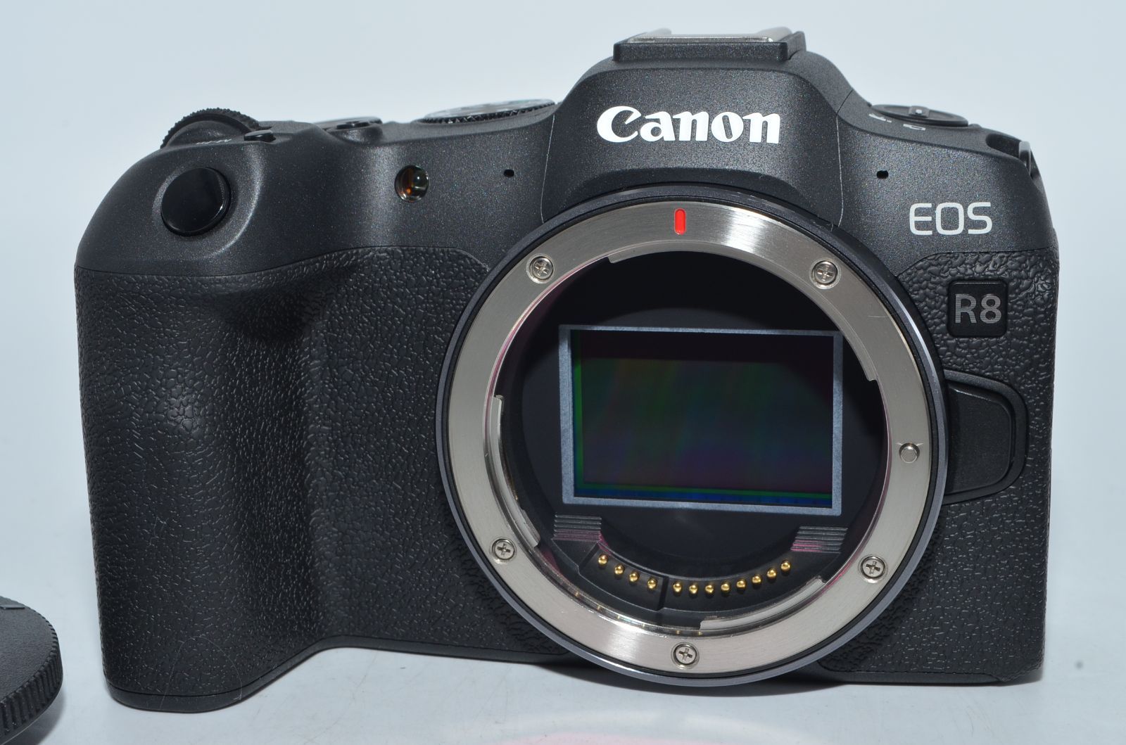 240932 ほぼ Canon ミラーレスカメラ EOS R8 本体のみ フルフレームハイブリッドカメラ 2420万画素 CMOSイメージセンサー 4K動画 コンテンツクリエーターカメラ ブラック