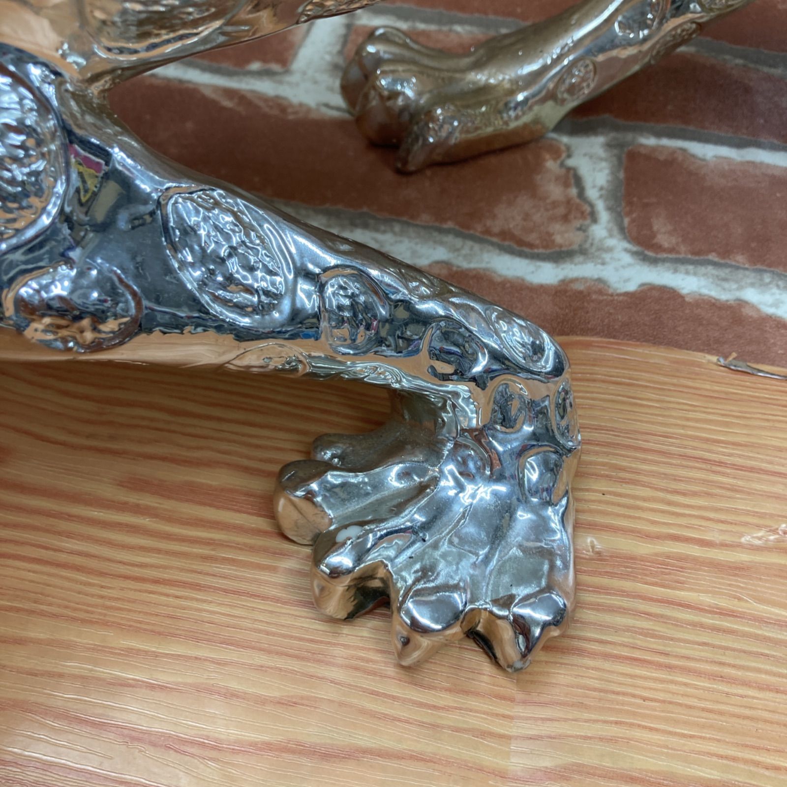 シルバーレオパード ヒョウの置物