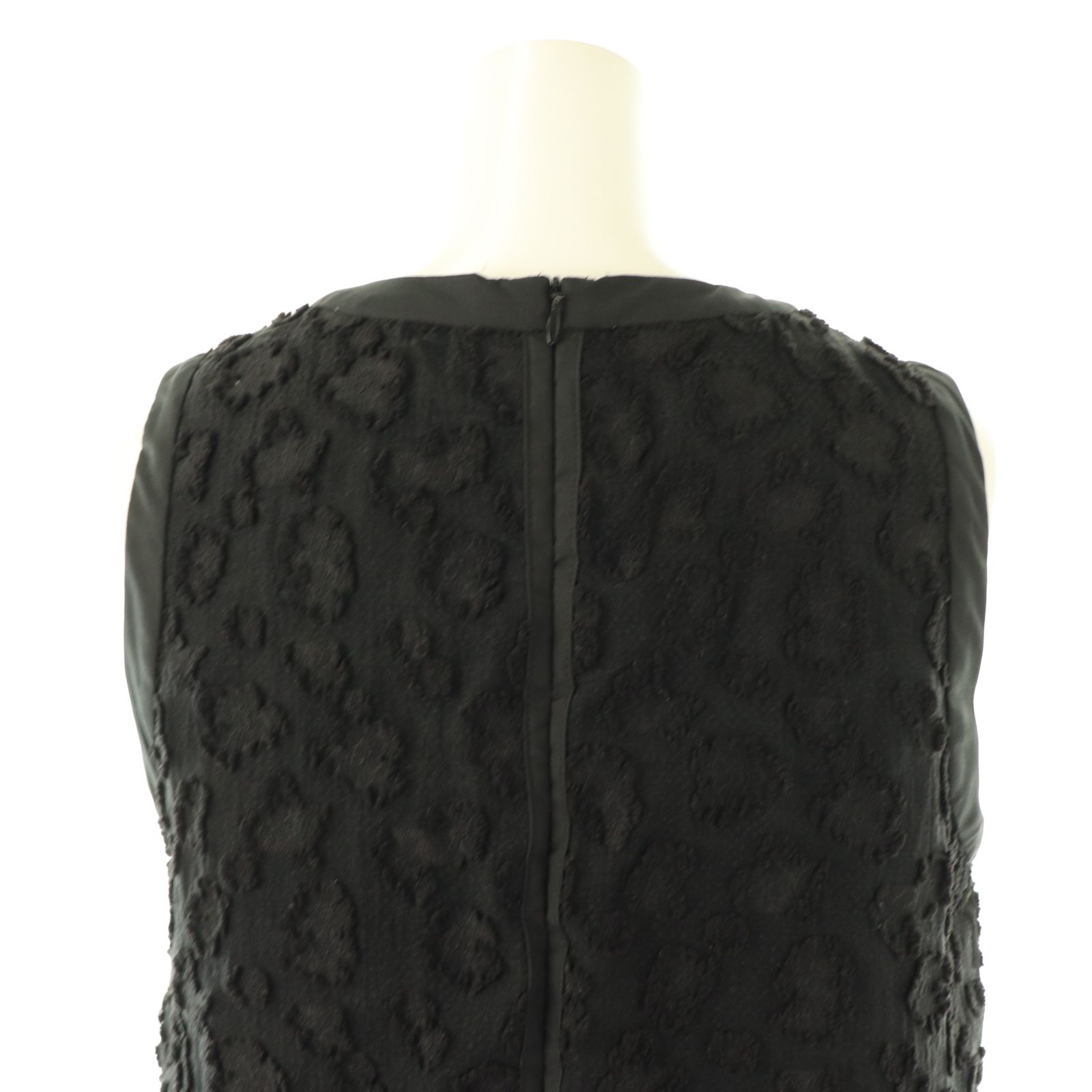 激安販売、最安価に挑戦。 ツル バイ マリコオイカワ TSURU by Mariko Oikawa Scala スリーブレスジャガードブラウス ノースリーブ ブラック DF OS 最短翌営業日発送。