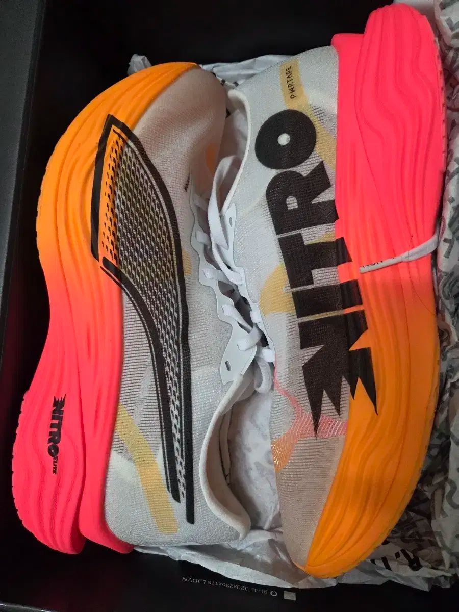 プーマ ディヴィエイト ニトロ エリート 3 ファイアグロー 270